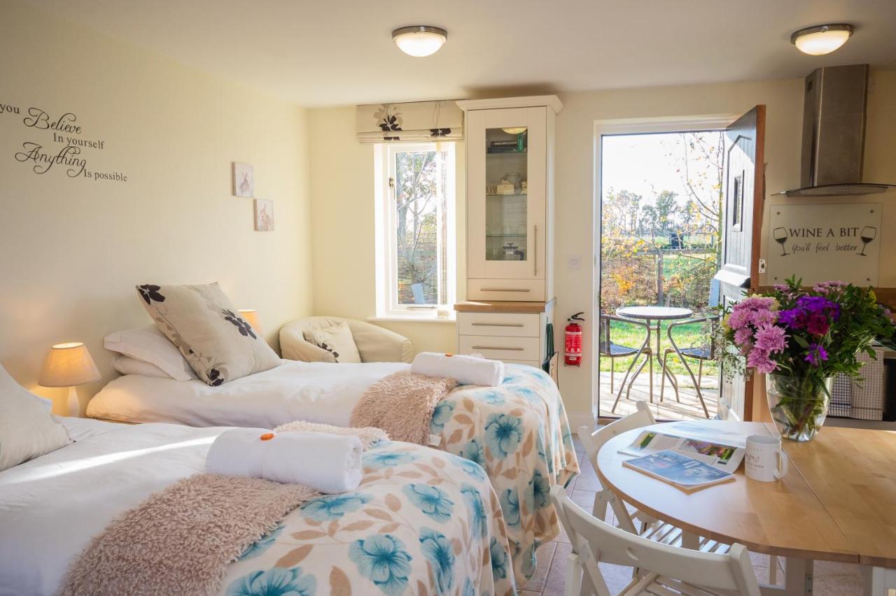 Mollett'S Farm Apartment Saxmundham Bagian luar foto